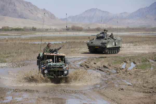 Optreden van Nederlandse militairen bij Deh Rawod in Uruzgan, 2007. Militair historici mogen geen hapklare lessen belove
