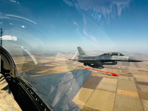Het EFTC in Roemenië levert net zo snel cursisten af als bestaande Amerikaanse F-16-opleidingen. Foto EFTC