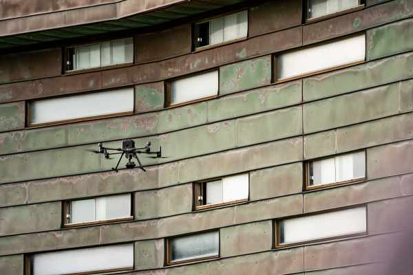 Gezien eerdere en waarschijnlijk toekomstige dronewaarnemingen in buurlanden zoals Duitsland en België is een gezamenlij